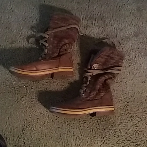 Boots - Picture 2 of 3